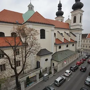 Schloessel 26/18 Vídeň